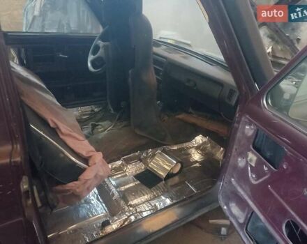 Красный ВАЗ 21214, объемом двигателя 1.7 л и пробегом 118 тыс. км за 5000 $, фото 14 на Automoto.ua