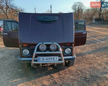 Красный ВАЗ 21214, объемом двигателя 1.7 л и пробегом 109 тыс. км за 3500 $, фото 1 на Automoto.ua