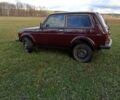Красный ВАЗ 21214, объемом двигателя 1.7 л и пробегом 179 тыс. км за 3700 $, фото 4 на Automoto.ua