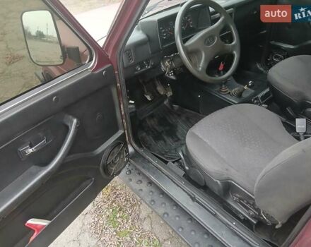 Красный ВАЗ 21214, объемом двигателя 1.7 л и пробегом 150 тыс. км за 4500 $, фото 9 на Automoto.ua
