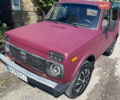 Красный ВАЗ 21214, объемом двигателя 1.7 л и пробегом 250 тыс. км за 3700 $, фото 1 на Automoto.ua