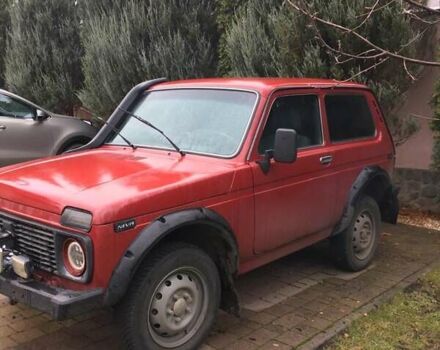 Красный ВАЗ 21214, объемом двигателя 1.7 л и пробегом 118 тыс. км за 5000 $, фото 1 на Automoto.ua