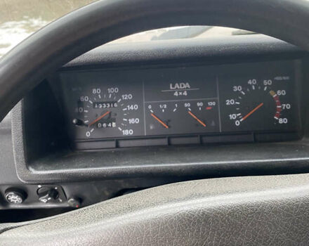 Красный ВАЗ 21214, объемом двигателя 1.7 л и пробегом 133 тыс. км за 4000 $, фото 7 на Automoto.ua