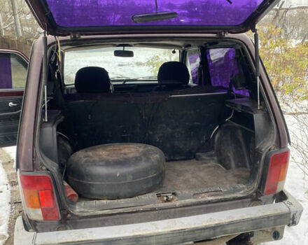 Красный ВАЗ 21214, объемом двигателя 1.7 л и пробегом 133 тыс. км за 4000 $, фото 4 на Automoto.ua