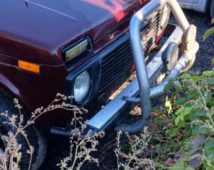 Красный ВАЗ 21214, объемом двигателя 0 л и пробегом 140 тыс. км за 5820 $, фото 2 на Automoto.ua