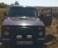 Красный ВАЗ 21214, объемом двигателя 1.69 л и пробегом 136 тыс. км за 4000 $, фото 2 на Automoto.ua