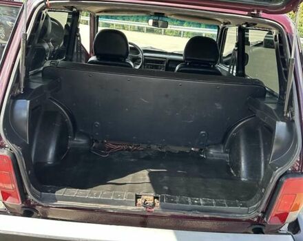 Червоний ВАЗ 21214, об'ємом двигуна 1.69 л та пробігом 213 тис. км за 5500 $, фото 9 на Automoto.ua