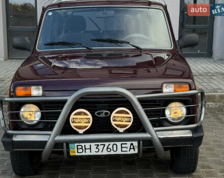 Червоний ВАЗ 21214, об'ємом двигуна 1.7 л та пробігом 60 тис. км за 4950 $, фото 4 на Automoto.ua