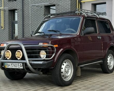 Красный ВАЗ 21214, объемом двигателя 1.7 л и пробегом 60 тыс. км за 4950 $, фото 1 на Automoto.ua