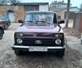 Красный ВАЗ 21214, объемом двигателя 1.7 л и пробегом 291 тыс. км за 3700 $, фото 2 на Automoto.ua