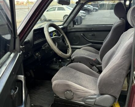 Красный ВАЗ 21214, объемом двигателя 1.7 л и пробегом 60 тыс. км за 4950 $, фото 10 на Automoto.ua