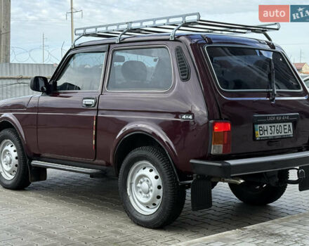Червоний ВАЗ 21214, об'ємом двигуна 1.7 л та пробігом 60 тис. км за 4950 $, фото 10 на Automoto.ua