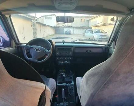 Красный ВАЗ 21214, объемом двигателя 1.69 л и пробегом 105 тыс. км за 3500 $, фото 7 на Automoto.ua