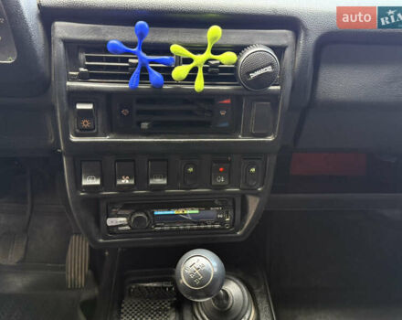 Червоний ВАЗ 21214, об'ємом двигуна 1.7 л та пробігом 60 тис. км за 4950 $, фото 23 на Automoto.ua