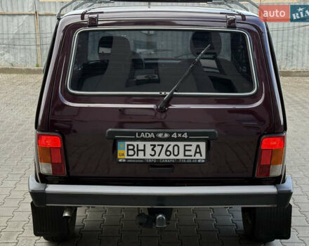 Червоний ВАЗ 21214, об'ємом двигуна 1.7 л та пробігом 60 тис. км за 4950 $, фото 12 на Automoto.ua
