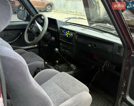 Червоний ВАЗ 21214, об'ємом двигуна 1.7 л та пробігом 60 тис. км за 4950 $, фото 26 на Automoto.ua