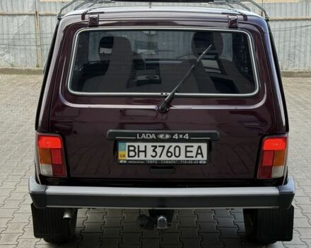Красный ВАЗ 21214, объемом двигателя 1.7 л и пробегом 60 тыс. км за 4950 $, фото 6 на Automoto.ua