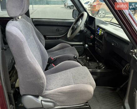 Червоний ВАЗ 21214, об'ємом двигуна 1.7 л та пробігом 60 тис. км за 4950 $, фото 25 на Automoto.ua