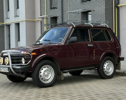 Красный ВАЗ 21214, объемом двигателя 1.7 л и пробегом 60 тыс. км за 4950 $, фото 9 на Automoto.ua