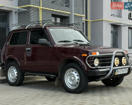 Червоний ВАЗ 21214, об'ємом двигуна 1.7 л та пробігом 60 тис. км за 4950 $, фото 17 на Automoto.ua