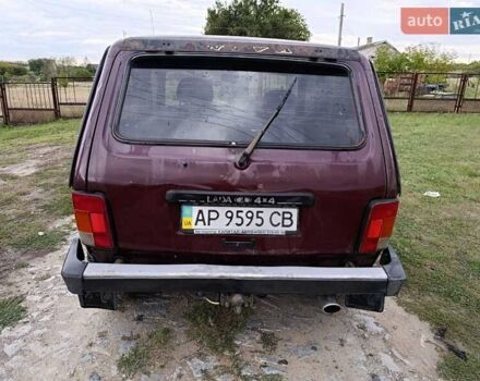 Червоний ВАЗ 21214, об'ємом двигуна 1.7 л та пробігом 380 тис. км за 3800 $, фото 2 на Automoto.ua