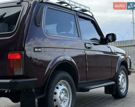 Червоний ВАЗ 21214, об'ємом двигуна 1.7 л та пробігом 60 тис. км за 4950 $, фото 15 на Automoto.ua