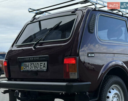 Червоний ВАЗ 21214, об'ємом двигуна 1.7 л та пробігом 60 тис. км за 4950 $, фото 16 на Automoto.ua