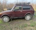 Красный ВАЗ 21214, объемом двигателя 1.7 л и пробегом 123 тыс. км за 5200 $, фото 2 на Automoto.ua