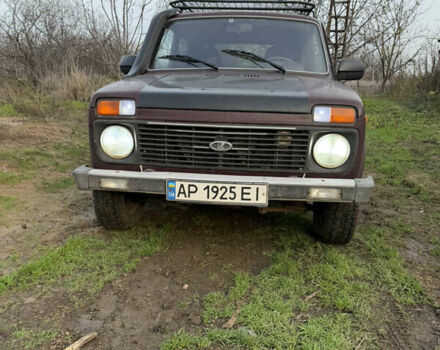 Красный ВАЗ 21214, объемом двигателя 1.7 л и пробегом 123 тыс. км за 4800 $, фото 18 на Automoto.ua