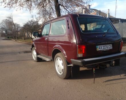 Красный ВАЗ 21214, объемом двигателя 1.7 л и пробегом 65 тыс. км за 5500 $, фото 3 на Automoto.ua