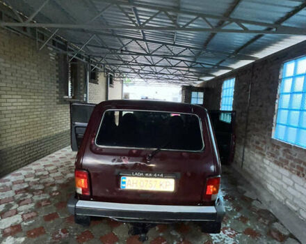 Красный ВАЗ 21214, объемом двигателя 1.7 л и пробегом 196 тыс. км за 2600 $, фото 8 на Automoto.ua