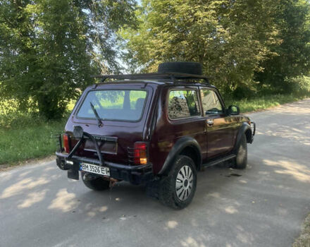 Червоний ВАЗ 21214, об'ємом двигуна 1.69 л та пробігом 167 тис. км за 3200 $, фото 4 на Automoto.ua