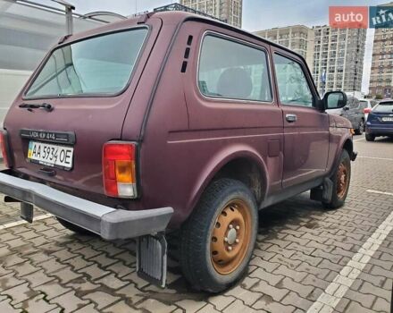 Красный ВАЗ 21214, объемом двигателя 1.7 л и пробегом 20 тыс. км за 4100 $, фото 4 на Automoto.ua