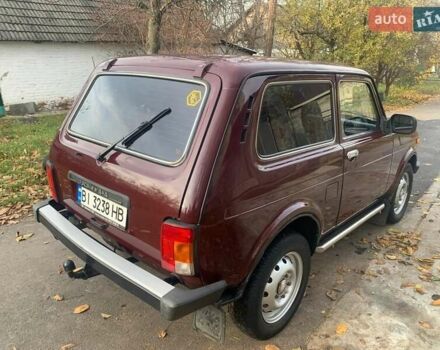Красный ВАЗ 21214, объемом двигателя 1.69 л и пробегом 142 тыс. км за 5200 $, фото 16 на Automoto.ua