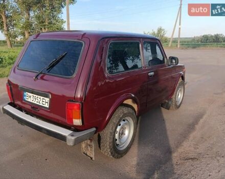 Червоний ВАЗ 21214, об'ємом двигуна 1.7 л та пробігом 297 тис. км за 3500 $, фото 1 на Automoto.ua