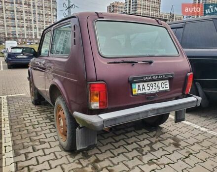 Красный ВАЗ 21214, объемом двигателя 1.7 л и пробегом 20 тыс. км за 4100 $, фото 6 на Automoto.ua