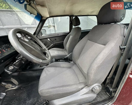 Красный ВАЗ 21214, объемом двигателя 1.69 л и пробегом 239 тыс. км за 3700 $, фото 28 на Automoto.ua