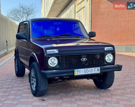 Червоний ВАЗ 21214, об'ємом двигуна 1.7 л та пробігом 160 тис. км за 4200 $, фото 52 на Automoto.ua