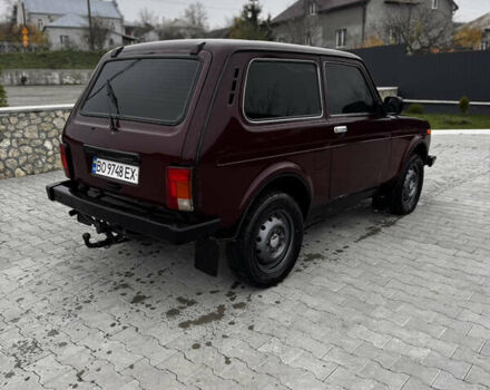 Красный ВАЗ 21214, объемом двигателя 1.7 л и пробегом 200 тыс. км за 3600 $, фото 4 на Automoto.ua