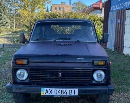 Красный ВАЗ 21214, объемом двигателя 1.7 л и пробегом 235 тыс. км за 2600 $, фото 1 на Automoto.ua