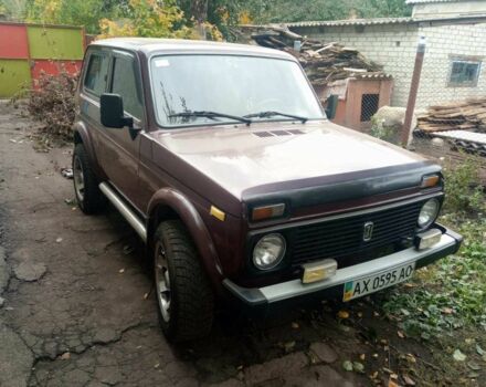 Красный ВАЗ 21214, объемом двигателя 1.7 л и пробегом 167 тыс. км за 4500 $, фото 1 на Automoto.ua