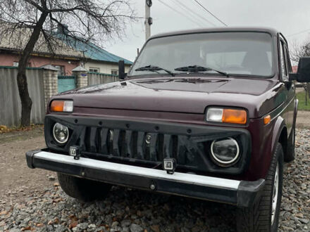 Червоний ВАЗ 21214, об'ємом двигуна 1.7 л та пробігом 152 тис. км за 3000 $, фото 1 на Automoto.ua