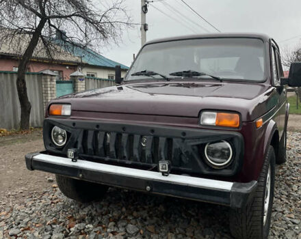 Червоний ВАЗ 21214, об'ємом двигуна 1.7 л та пробігом 152 тис. км за 3000 $, фото 1 на Automoto.ua