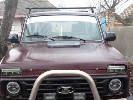 Червоний ВАЗ 21214, об'ємом двигуна 0 л та пробігом 200 тис. км за 3700 $, фото 1 на Automoto.ua