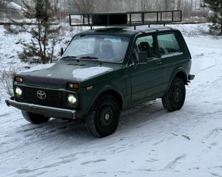 Красный ВАЗ 21214, объемом двигателя 0 л и пробегом 150 тыс. км за 2150 $, фото 1 на Automoto.ua