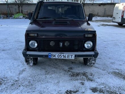 Червоний ВАЗ 21214, об'ємом двигуна 1.7 л та пробігом 188 тис. км за 2800 $, фото 1 на Automoto.ua