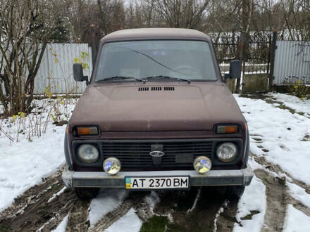 Червоний ВАЗ 21214, об'ємом двигуна 1.7 л та пробігом 133 тис. км за 4000 $, фото 1 на Automoto.ua