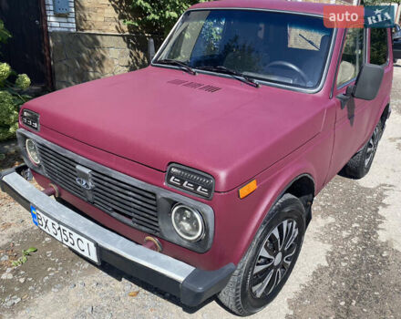 Красный ВАЗ 21214, объемом двигателя 1.7 л и пробегом 250 тыс. км за 3700 $, фото 1 на Automoto.ua