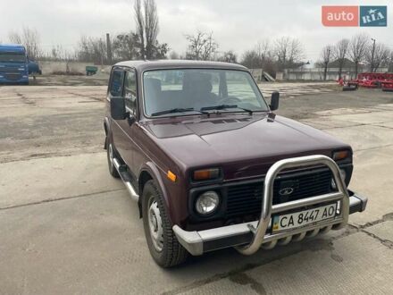 ВАЗ 21214 2008 у Золотоноше на Automoto.ua Червоний ВАЗ 21214, об'ємом двигуна 1.69 л та пробігом 44 тис. км за 6000 $, фото 1 на Automoto.ua