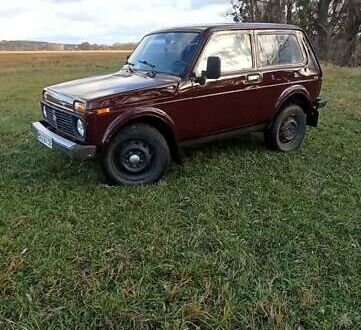 Червоний ВАЗ 21214, об'ємом двигуна 1.7 л та пробігом 179 тис. км за 3700 $, фото 1 на Automoto.ua